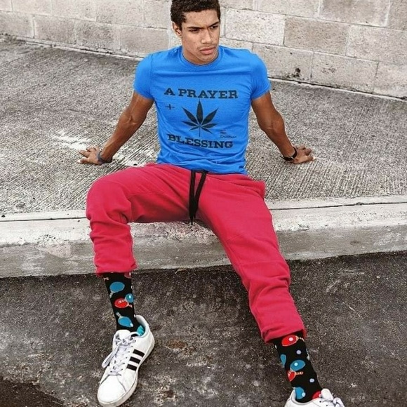 T-Shirts - Picture 4 of 4